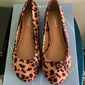 Like NEW Lane Bryant Brown and Black Leopard Print Flats